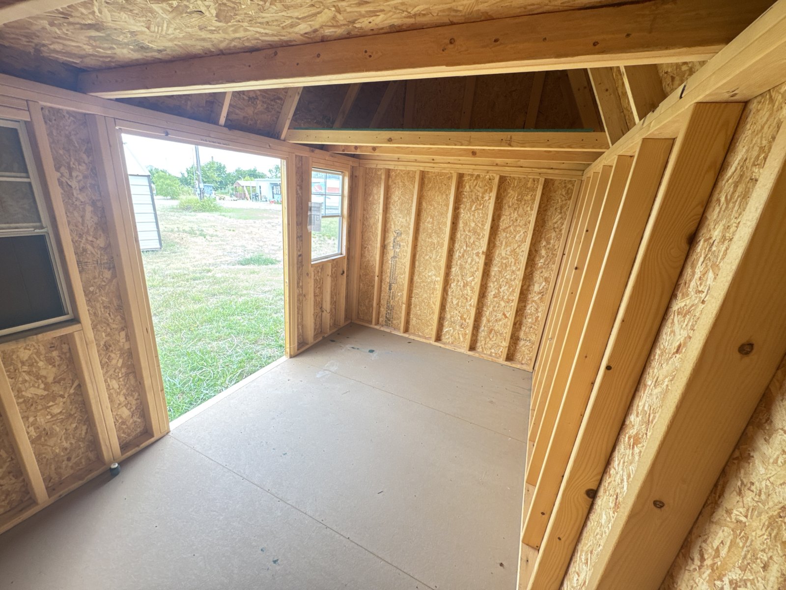 Side Lofted Barn photo 1